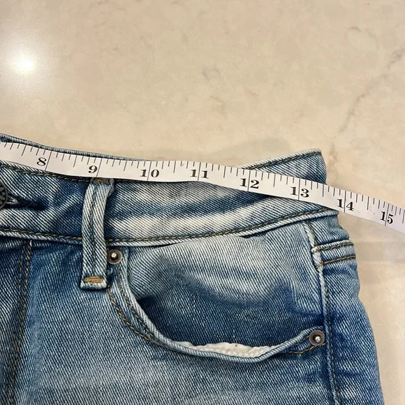 Driftwood Jeans “Lulu” embroidered denim shorts Size 24 - Picture 7 of 9